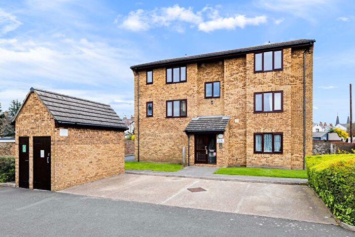 1 Bedroom Flat For Sale In West Street, Deal, CT14