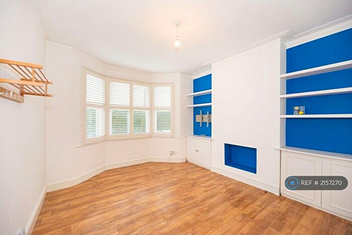 2 Bedroom Flat To Rent In Crusoe Road, Mitcham, CR4