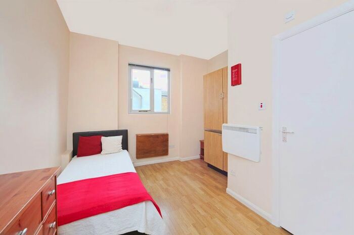 Studio To Rent In St Petersburgh Place, Bayswater, W2
