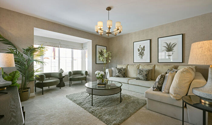 4 Bedroom Detached House For Sale In Deanshut Road/Corner Of Fir Tree Avenue, Oldham, OL8