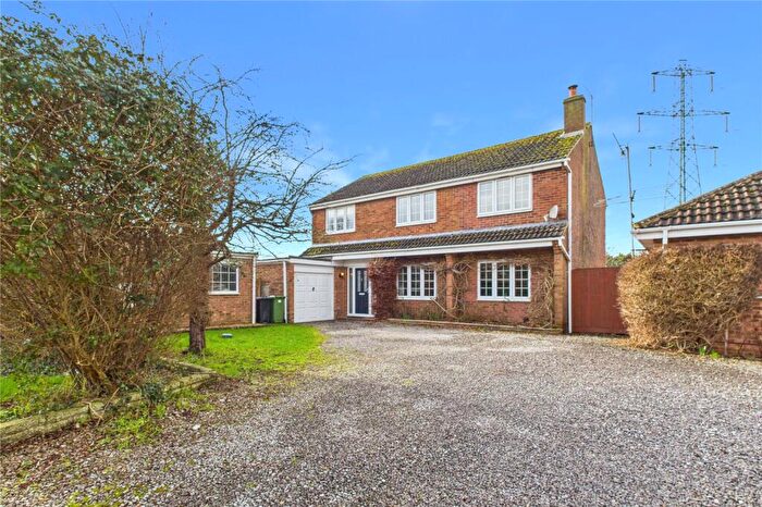 5 Bedroom Detached House For Sale In Paddock Close, Swindon, Wiltshire, SN25