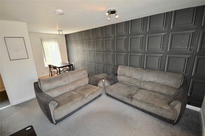 2 Bedroom Flat To Rent In Water Slacks Walk, Sheffield, South Yorkshire, Uk, S13