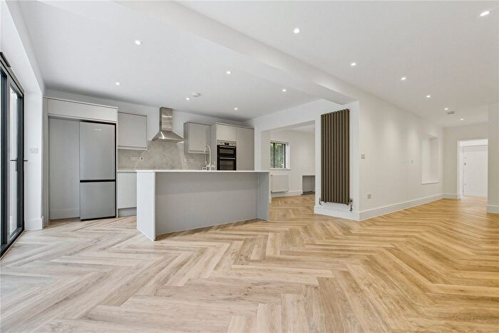 4 Bedroom Detached House For Sale In Norwich Road, Besthorpe, Attleborough, Norfolk, NR17