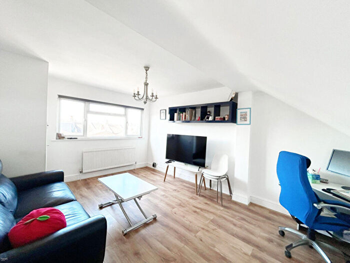 2 Bedroom Flat To Rent In Springfield Road, London, HA1