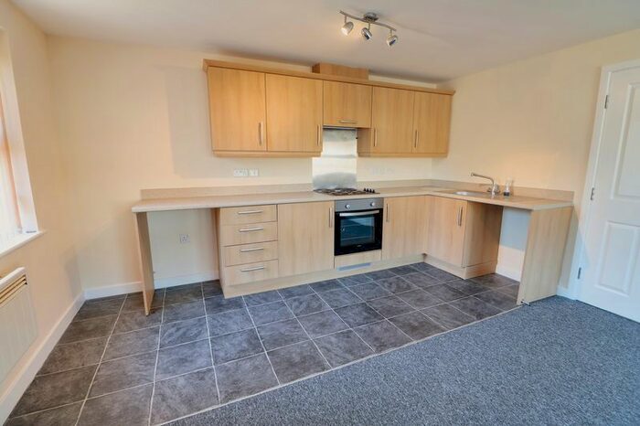 2 Bedroom Flat To Rent In Priory Road, Hull, HU5