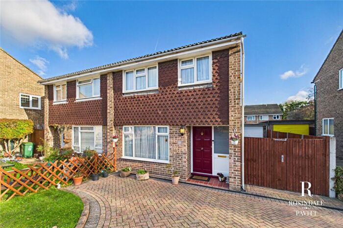 3 Bedroom Semi Detached House For Sale In Nicholas Road, Beddington, CR0