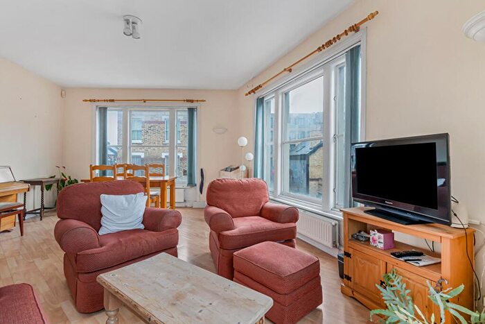 2 Bedroom Apartment To Rent In Spring Hill, London, SE26