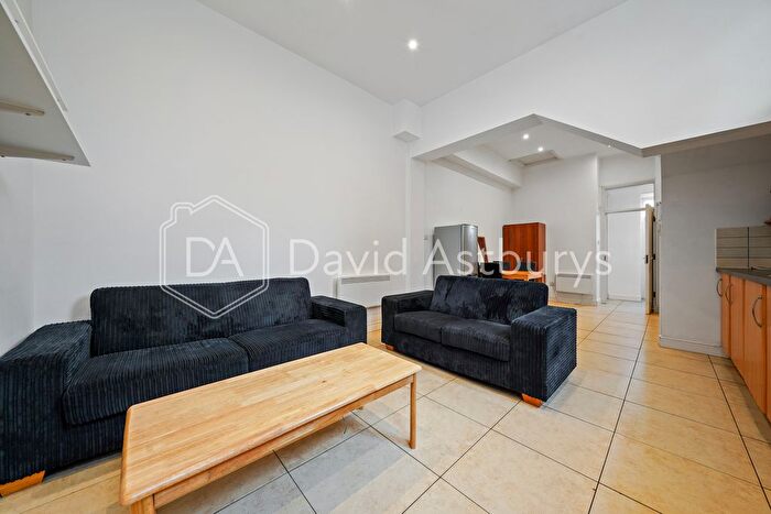 4 Bedroom Flat To Rent In Church Lane, Crouch End, N8