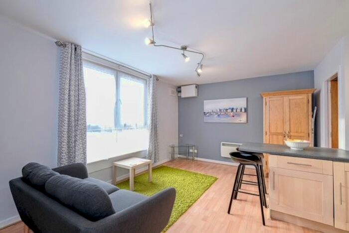 1 Bedroom Flat To Rent In Salisbury Court, City Centre, Aberdeen, AB10