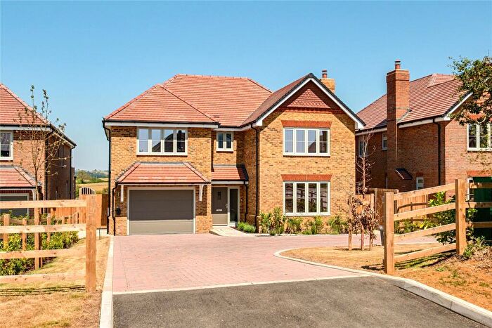 4 Bedroom Detached House For Sale In Westfield Road, Long Crendon, Aylesbury, Buckinghamshire, HP18