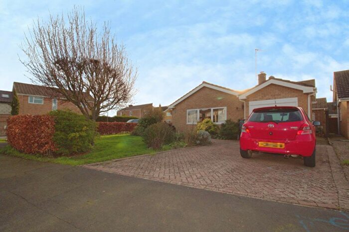 4 Bedroom Detached Bungalow For Sale In Kesteven Drive, Market Deeping, PE6
