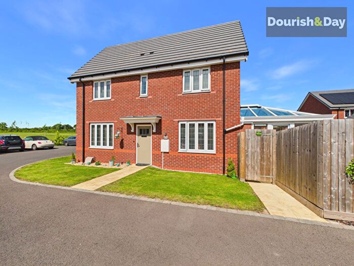 3 Bedroom Semi-Detached House For Sale In Hazel Drive, Penkridge, ST19