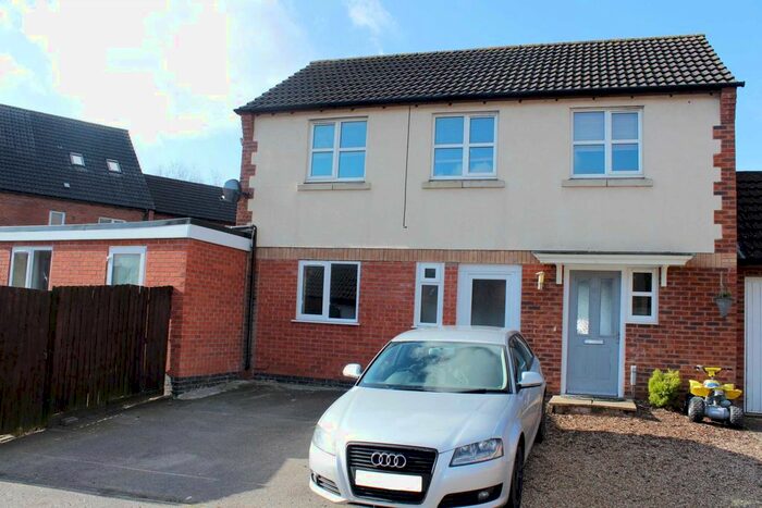 1 Bedroom Flat To Rent In Sockburn Close, Leicester, LE5