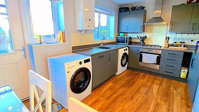 3 Bedroom End Terrace House For Sale In Snow Close, Sleaford, NG34