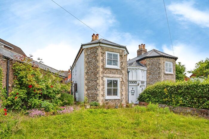 3 Bedroom Semi-Detached House For Sale In Lumley Road, Emsworth, West Sussex, PO10