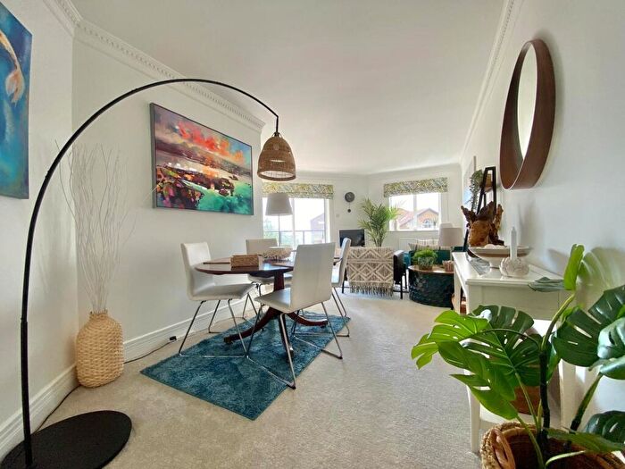 2 Bedroom Apartment To Rent In Showboat - Banks Road, Sandbanks, BH13