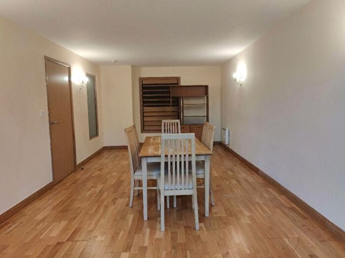 2 Bedroom Flat To Rent In Stonegate House, Stone Street, Bradford, BD1