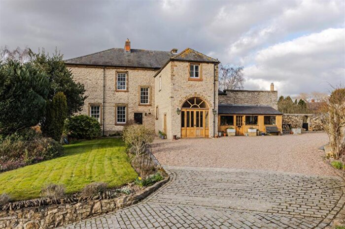 7 Bedroom Detached House For Sale In The Priory, Queen Street, Kirton Lindsey, DN21