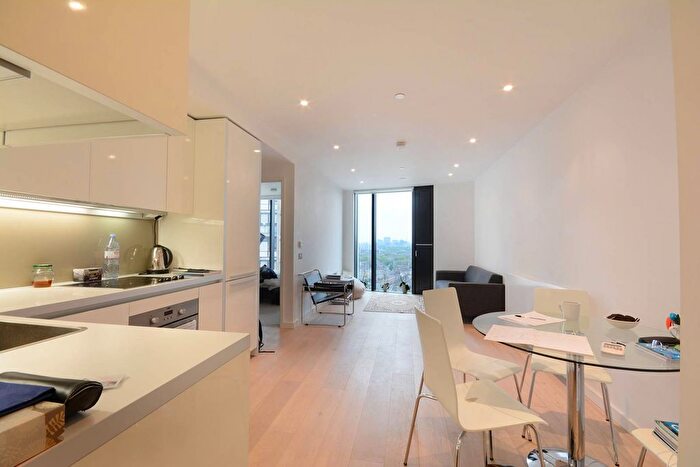 1 Bedroom Flat To Rent In Walworth Road, Elephant And Castle, London, SE1