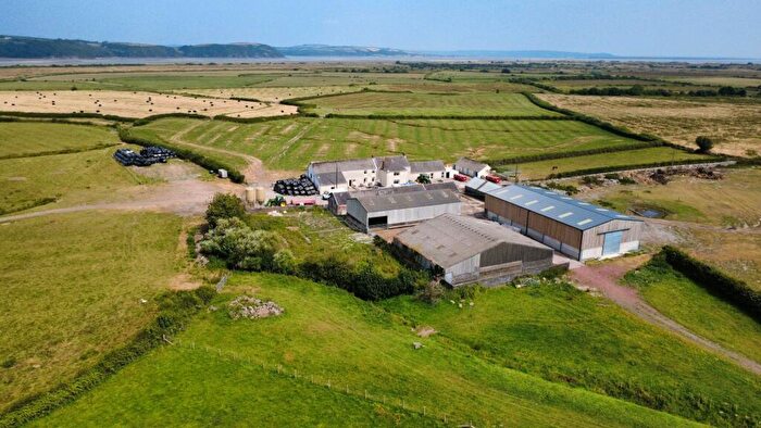 4 Bedroom Detached Bungalow For Sale In Laugharne, Carmarthen, SA33