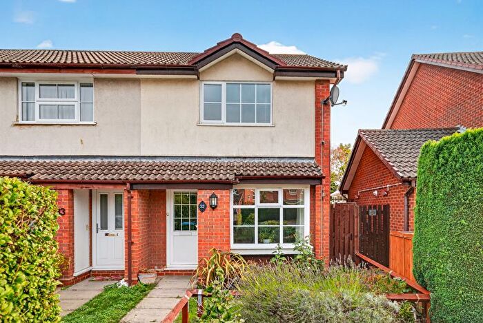 2 Bedroom End Terrace House For Sale In Spicer Close, Walton-On-Thames, KT12