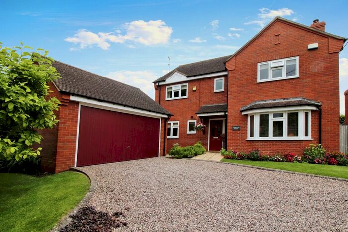 4 Bedroom Detached House For Sale In Main Street, Pinvin, Pershore, WR10