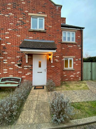 1 Bedroom House To Rent In Pinson Close, Little Bourton, OX17