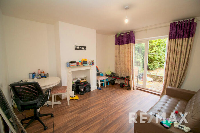3 Bedroom Terraced House To Rent In Beech Hall Road, Highams Park, E4