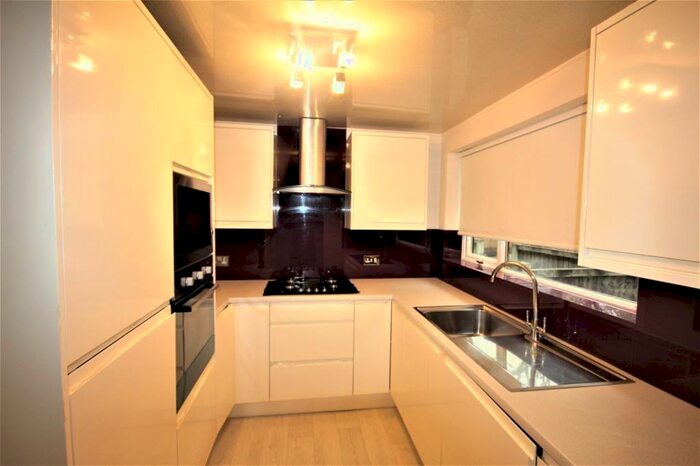 3 Bedroom Terraced House To Rent In Dodgson Place, Preston, PR1