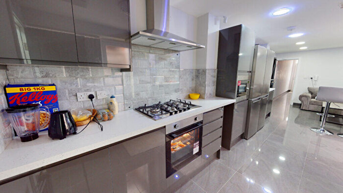 5 Bedroom Terraced House To Rent In North Road, Birmingham, Selly Oak, B29