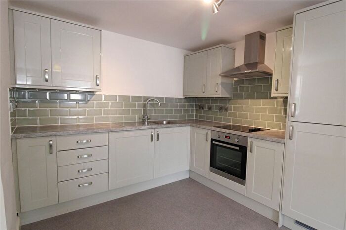 2 Bedroom Flat To Rent In Newport Street, Old Town, Swindon, Wiltshire, SN1