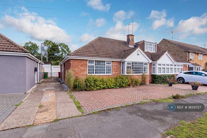 2 Bedroom Bungalow To Rent In Alderbury Road, Langley, SL3