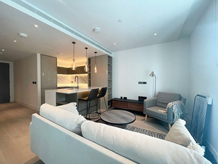 Studio To Rent In Cascade Way, London, W12