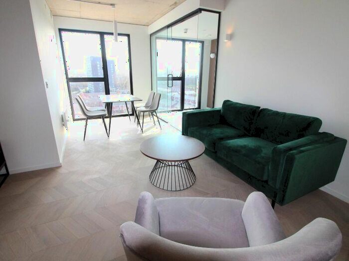 2 Bedroom Apartment To Rent In St George's Gardens, A Spinners Way, M15