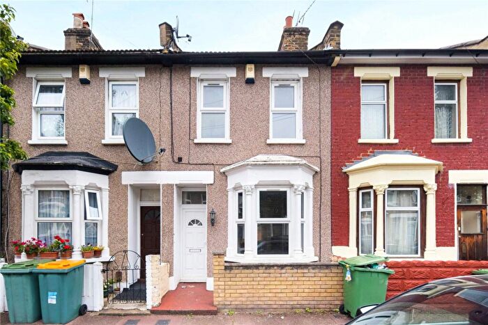 2 Bedroom Terraced House To Rent In Tennyson Road, Stratford, London, E15