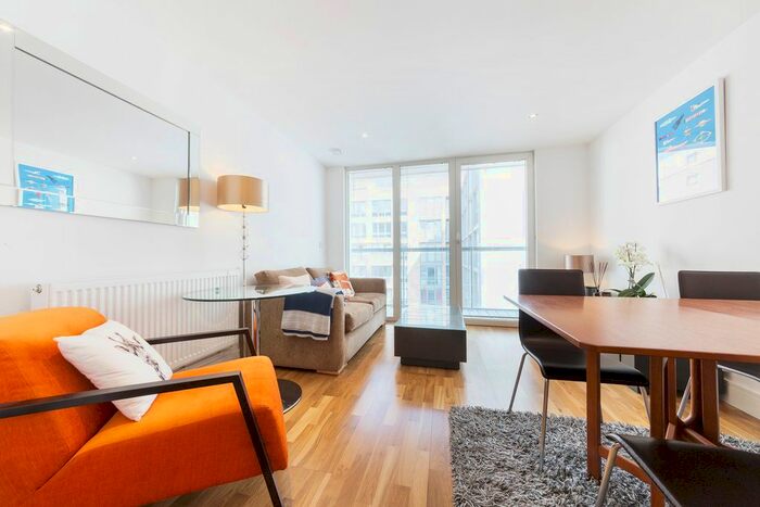 1 Bedroom Flat To Rent In Empire Reach, Dowells Street, Greenwich, London, SE10