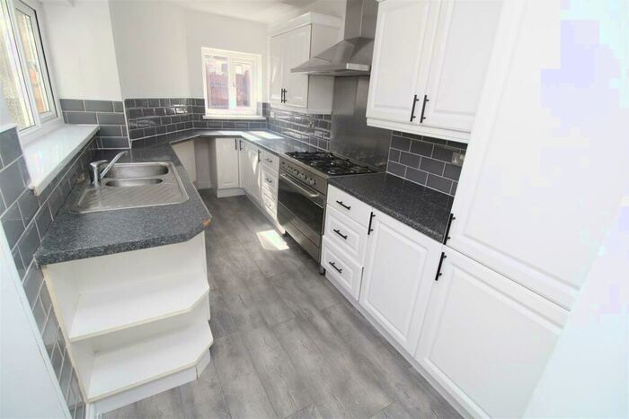 3 Bedroom House To Rent In Commercial Street, Ogmore Vale, Bridgend, CF32