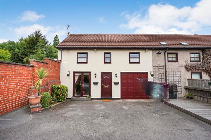 2 Bedroom Cottage For Sale In Erin Road, Duckmanton, Chesterfield, S44