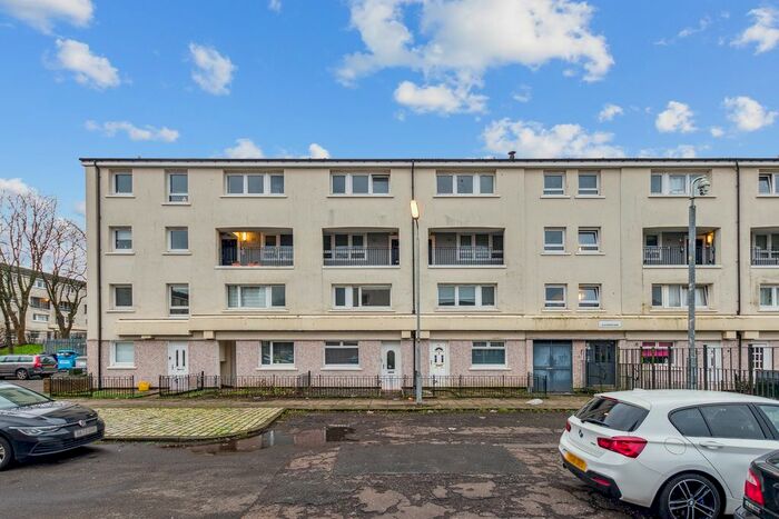 2 Bedroom Flat To Rent In Wyndford Road, Maryhill, Glasgow, G20
