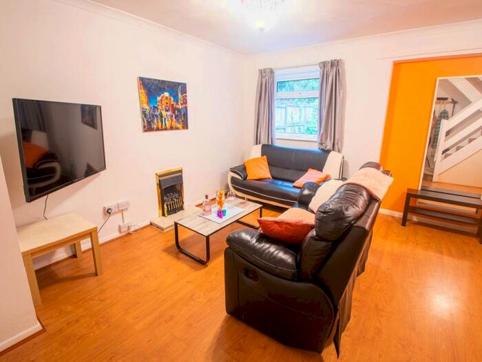 6 Bedroom House To Rent In St Michael's Road, Canterbury, Kent, CT2