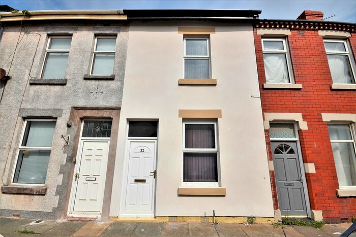 2 Bedroom Terraced House To Rent In Cross Street, Blackpool, FY1