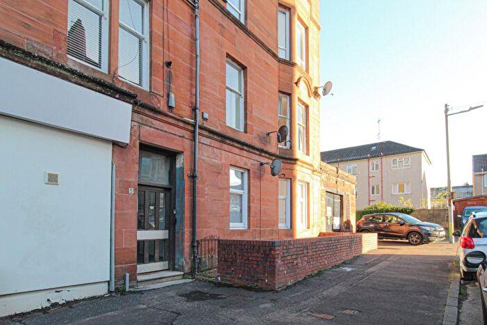 2 Bedroom Flat To Rent In Hazel Avenue, Glasgow, G44