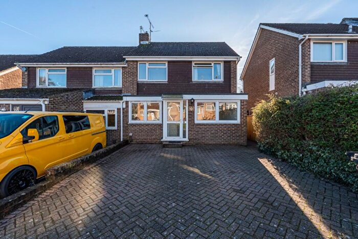 3 Bedroom Semi Detached House For Sale In Batchelor Green, Bursledon, Hampshire, SO31