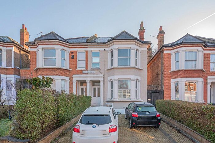 4 Bedroom Flat To Rent In Greyhound Lane, Streatham Common, London, SW16