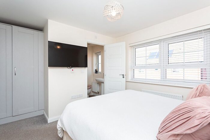 3 Bedroom Semi-detached House For Sale In Clansman Road, Fulwood, PR2