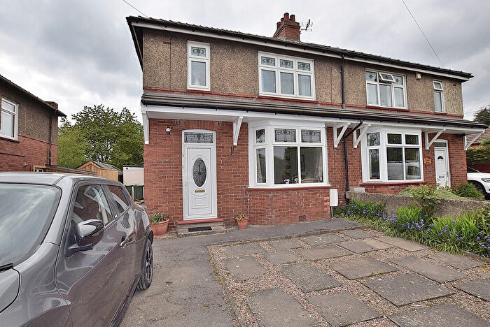 4 Bedroom Semi-Detached House For Sale In Gatherley Road, Brompton On Swale, DL10