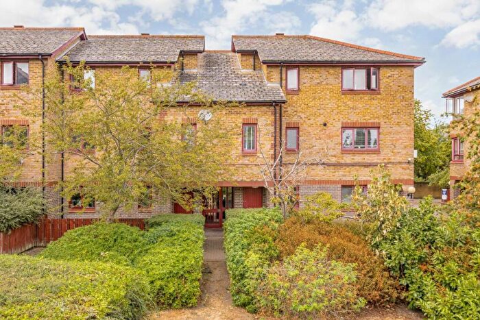 2 Bedroom Flat For Sale In Timber Pond Road, London, SE16