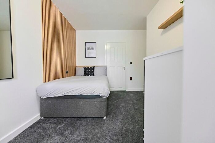 1 Bedroom Flat To Rent In Queen Street, Sheffield, S1