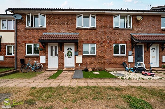 2 Bedroom Terraced House For Sale In Odette Gardens, Tadley, Hampshire, RG26