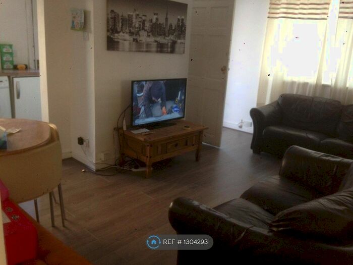 5 Bedroom Detached House To Rent In Bishopgate Street, Liverpool, L15